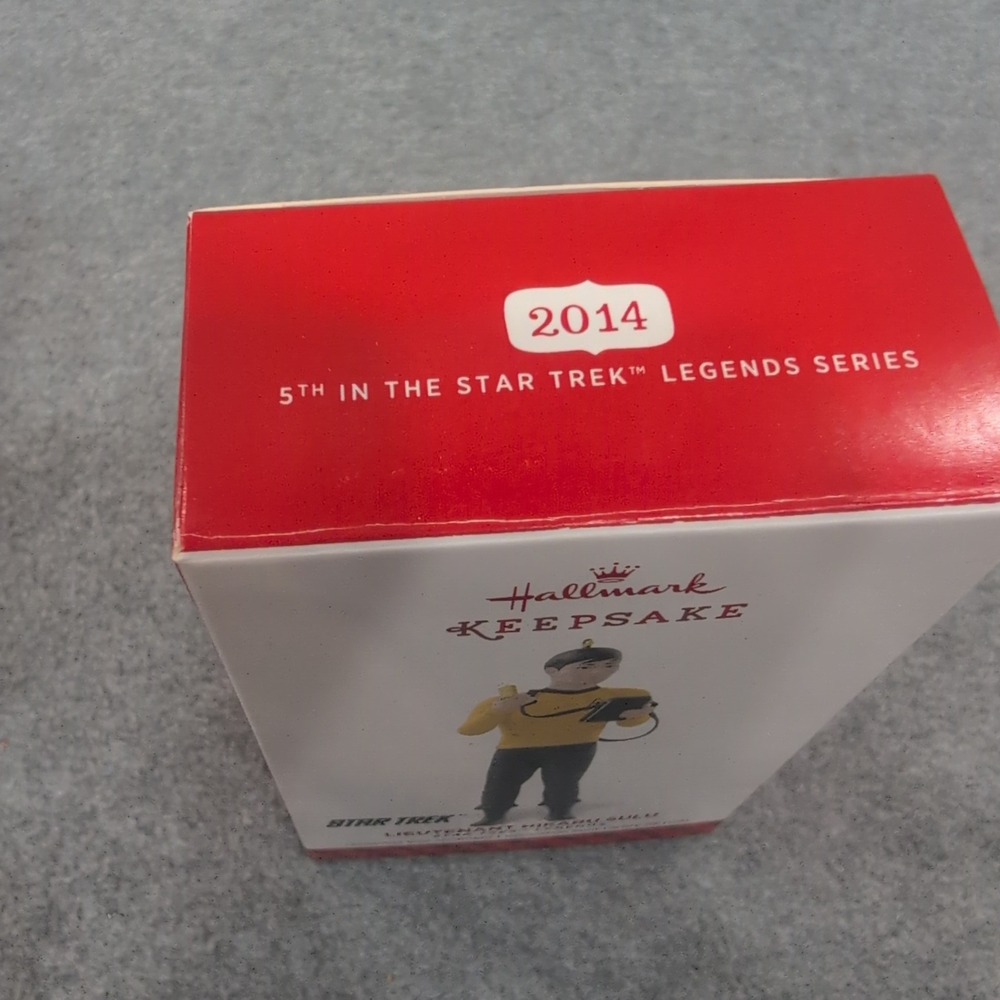 Hallmark Keepsake‎ Star Trek Legends Lieutenant Hikaru Sulu Tree Ornament 2014 - Picture 2 of 5